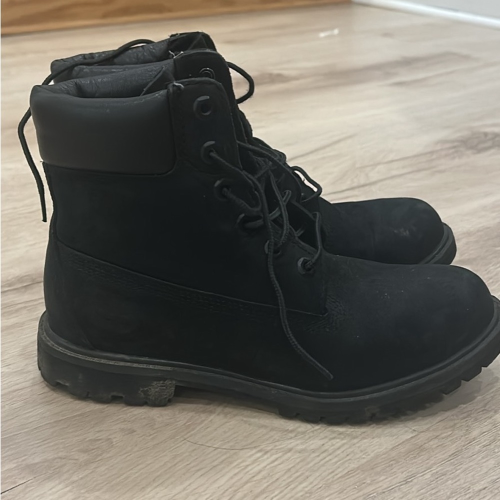 Timberlands - Picture 2 of 4